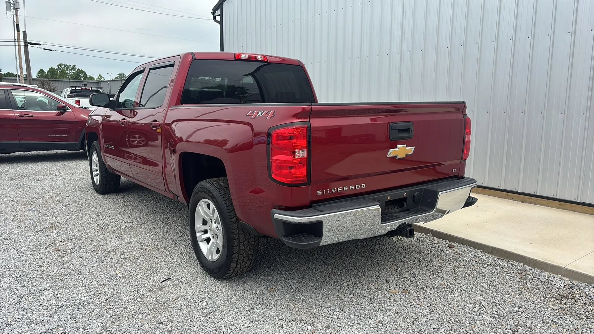 Used 2018 Chevrolet Silverado 1500 LT w/ All Star Edition AWD/4WD image 3