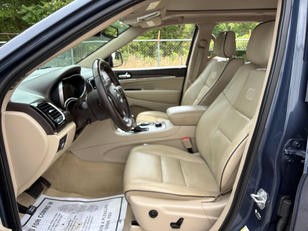 Used 2021 Jeep Grand Cherokee Overland AWD/4WD image 24