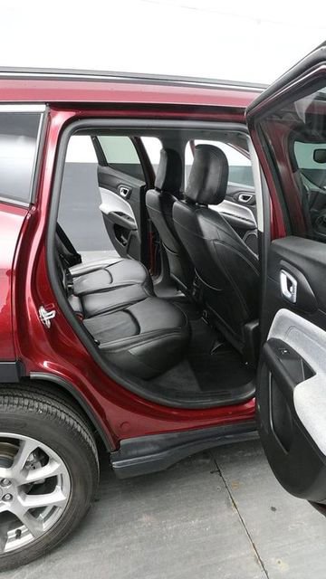 Used 2022 Jeep Compass Latitude AWD/4WD image 11