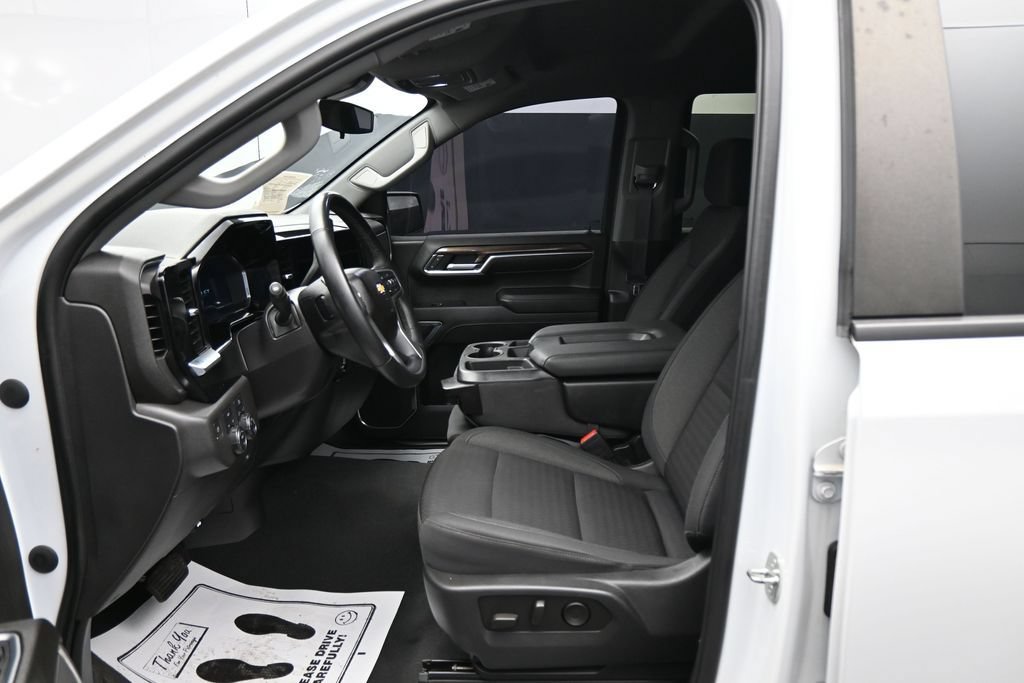 Used 2023 Chevrolet Silverado 1500 LT AWD/4WD image 10