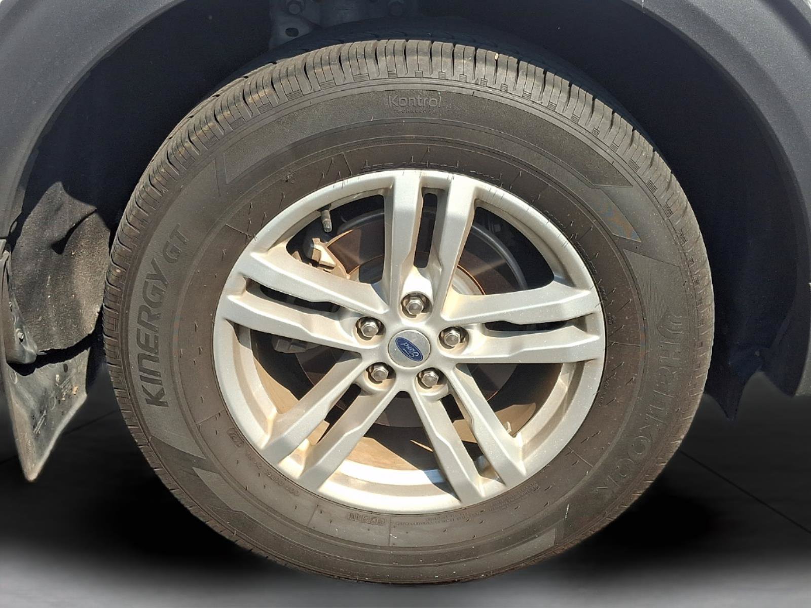 Used 2024 Ford Explorer XLT AWD/4WD image 11