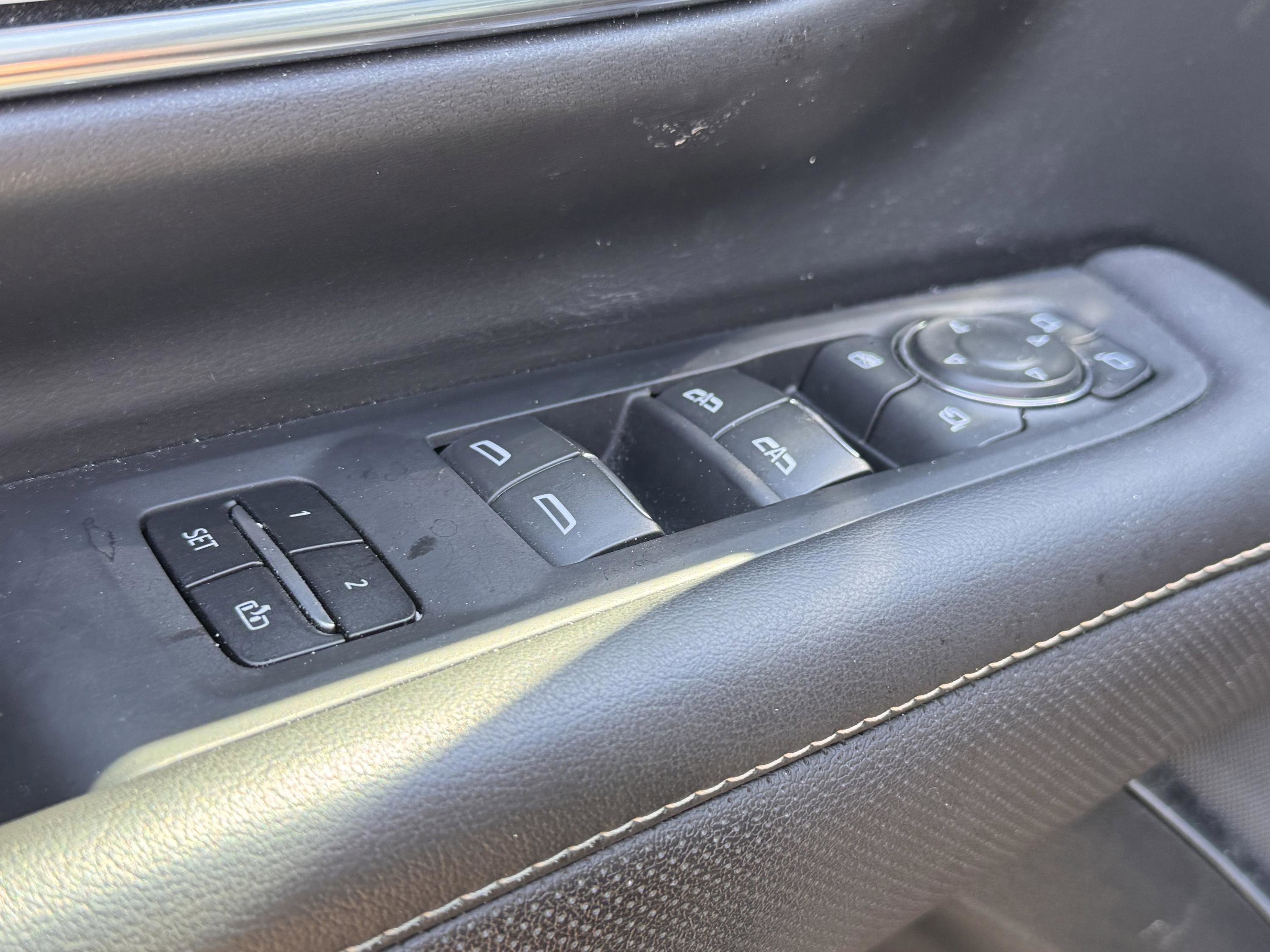 Used 2023 Chevrolet Tahoe Premier w/ Advanced Technology Package image 6