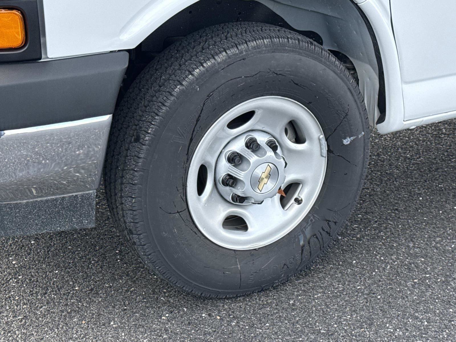 New 2025 Chevrolet Express 3500 w/ Power Convenience Package image 17