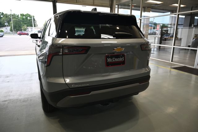 New 2027 Chevrolet Equinox LT w/ Convenience Package II FWD image 6