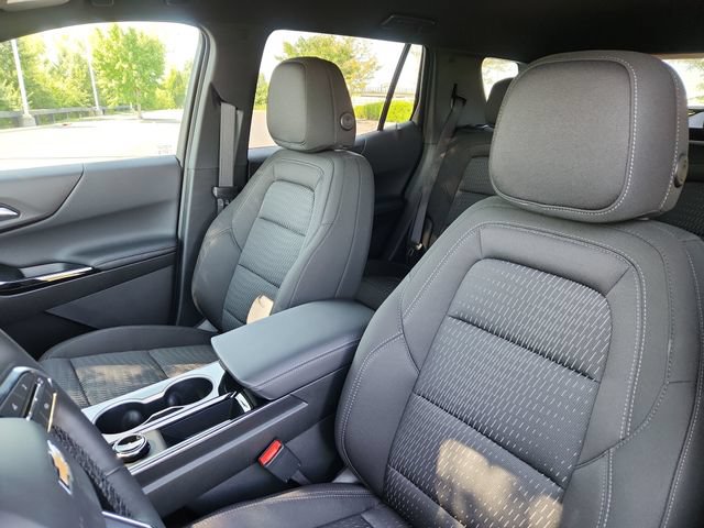 New 2027 Chevrolet Equinox LT w/ LPO, Floor Liner Package FWD image 13