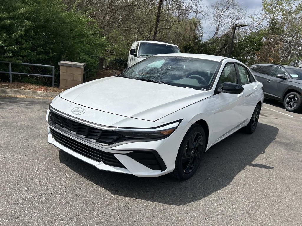 New 2026 Hyundai Elantra Sport image 3