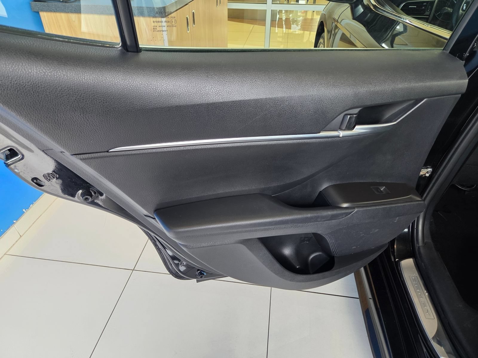 Used 2024 Toyota Camry SE FWD image 15