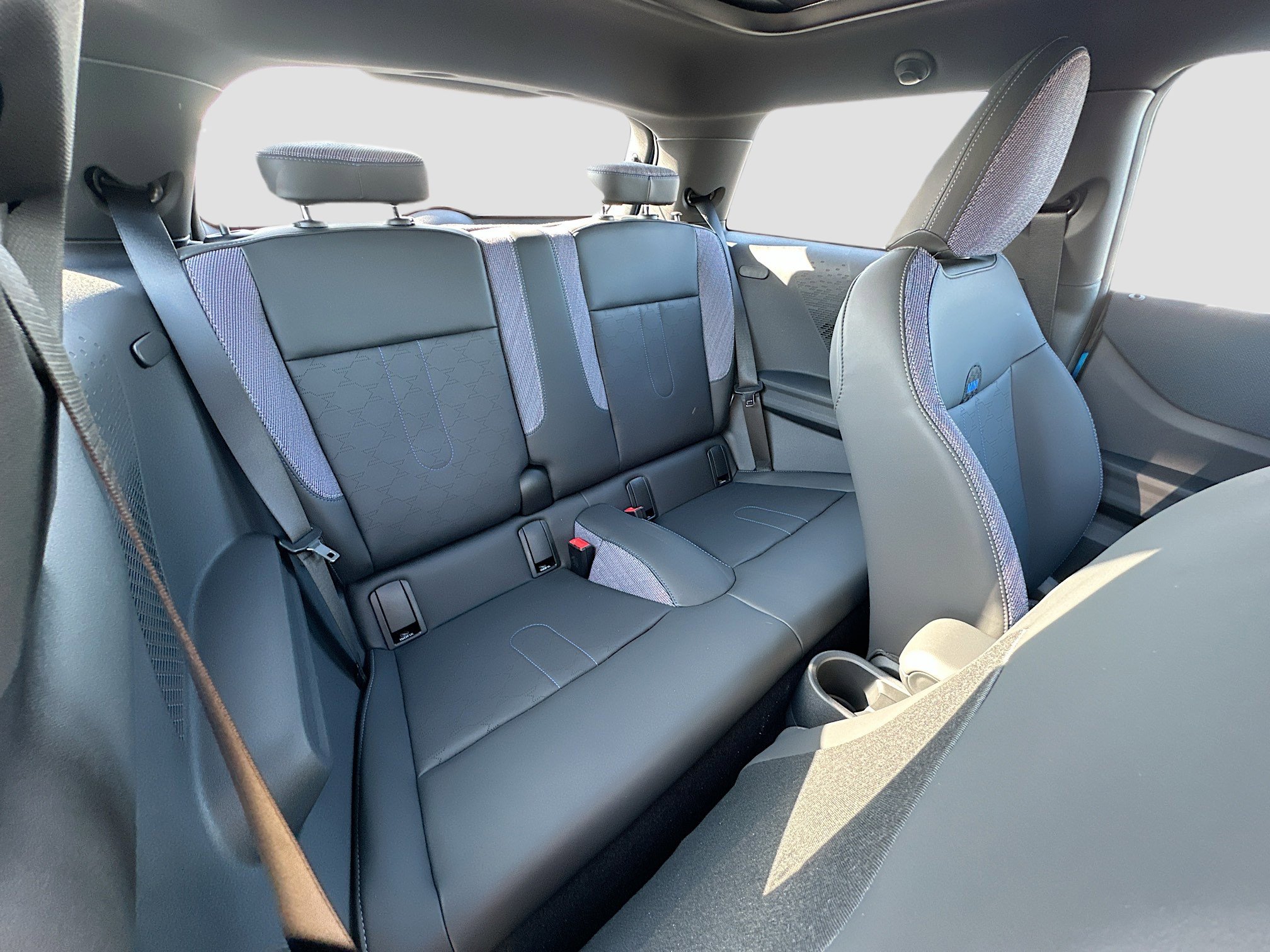 New 2026 MINI Cooper 2-Door Hardtop image 21