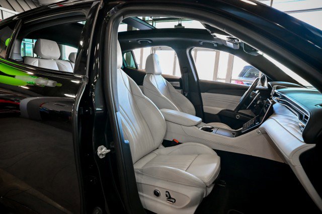 Used 2023 Maserati Grecale Modena image 28