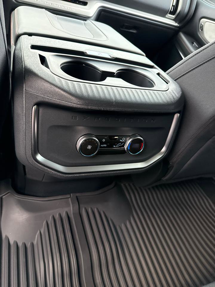 New 2025 Ford Expedition Active AWD/4WD image 23