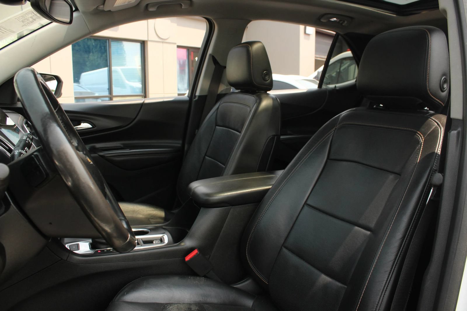 Used 2018 Chevrolet Equinox Premier AWD/4WD image 15