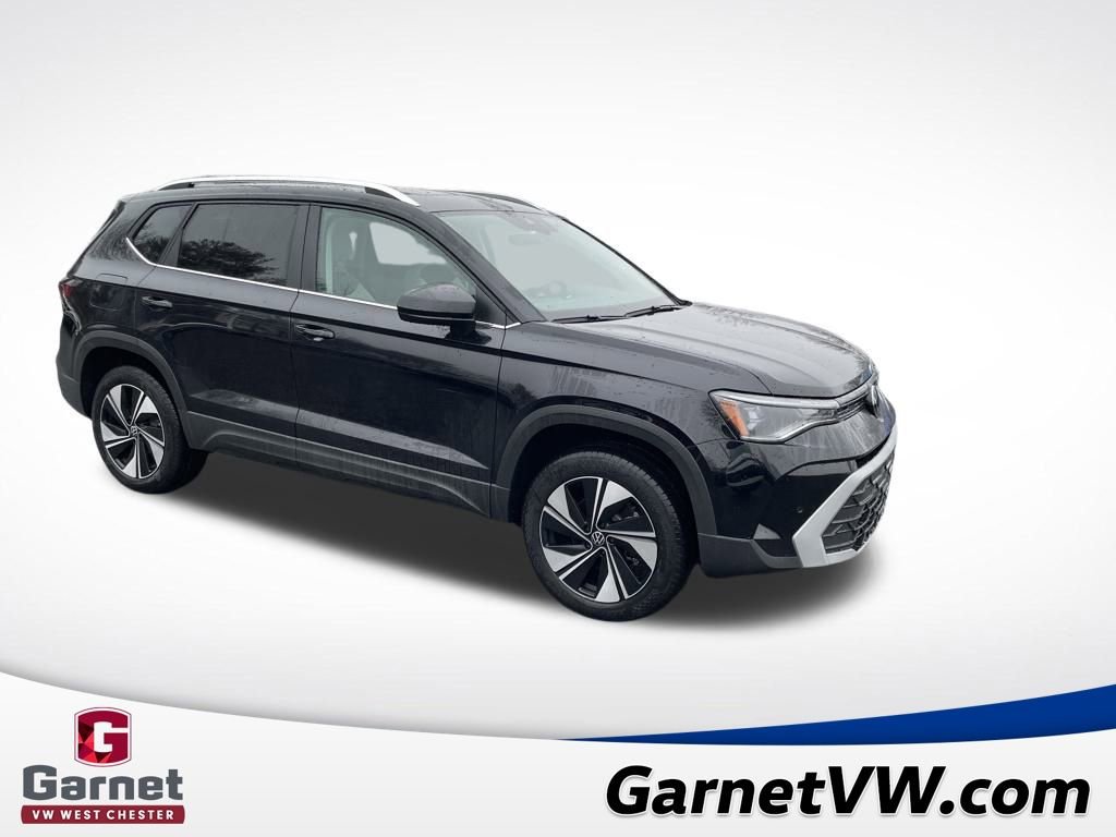 New 2026 Volkswagen Taos SE image 7