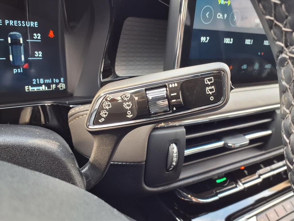 Used 2025 Lincoln Corsair FWD image 19