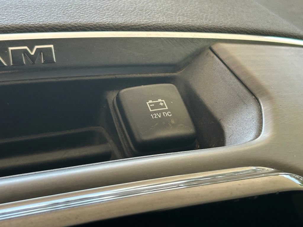 Used 2025 RAM 3500 Laramie w/ Sport Appearance Package AWD/4WD image 57