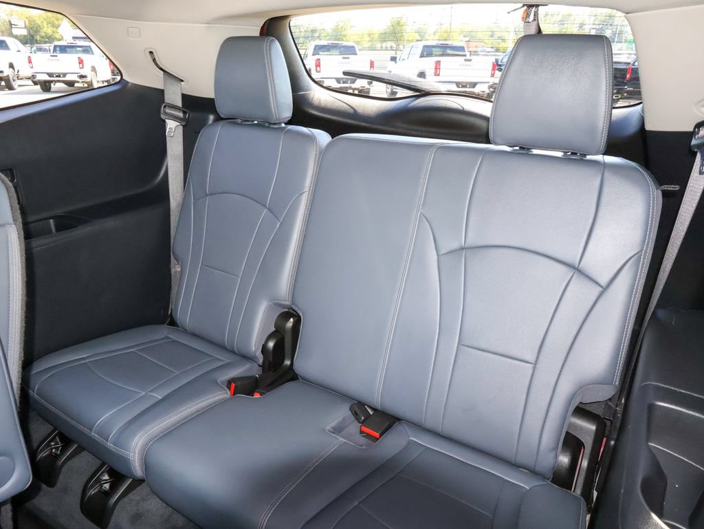 Used 2021 Buick Enclave Premium w/ Surround and Sites Package AWD/4WD image 12
