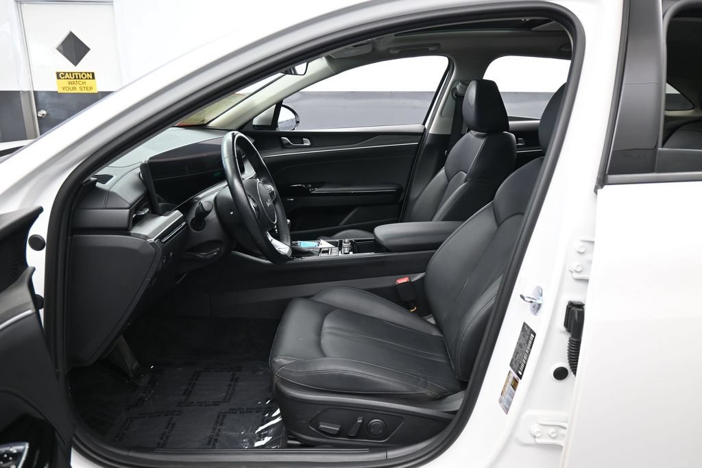 Used 2025 Kia K5 EX FWD image 11