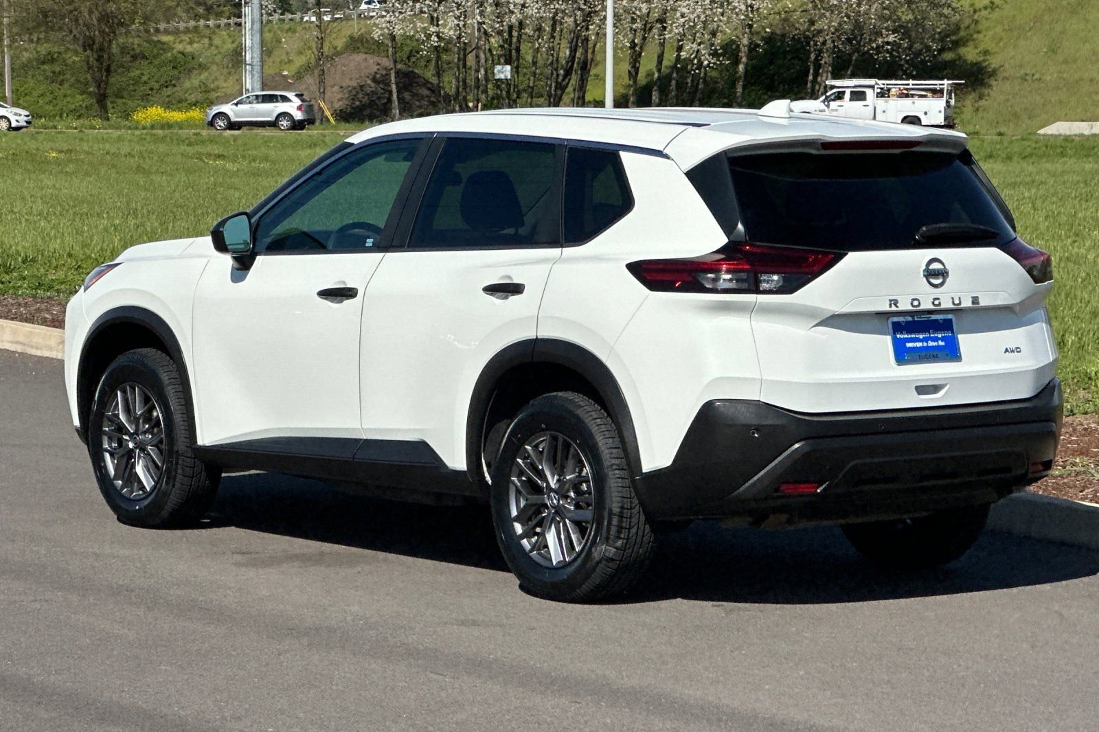 Used 2021 Nissan Rogue S AWD/4WD image 5