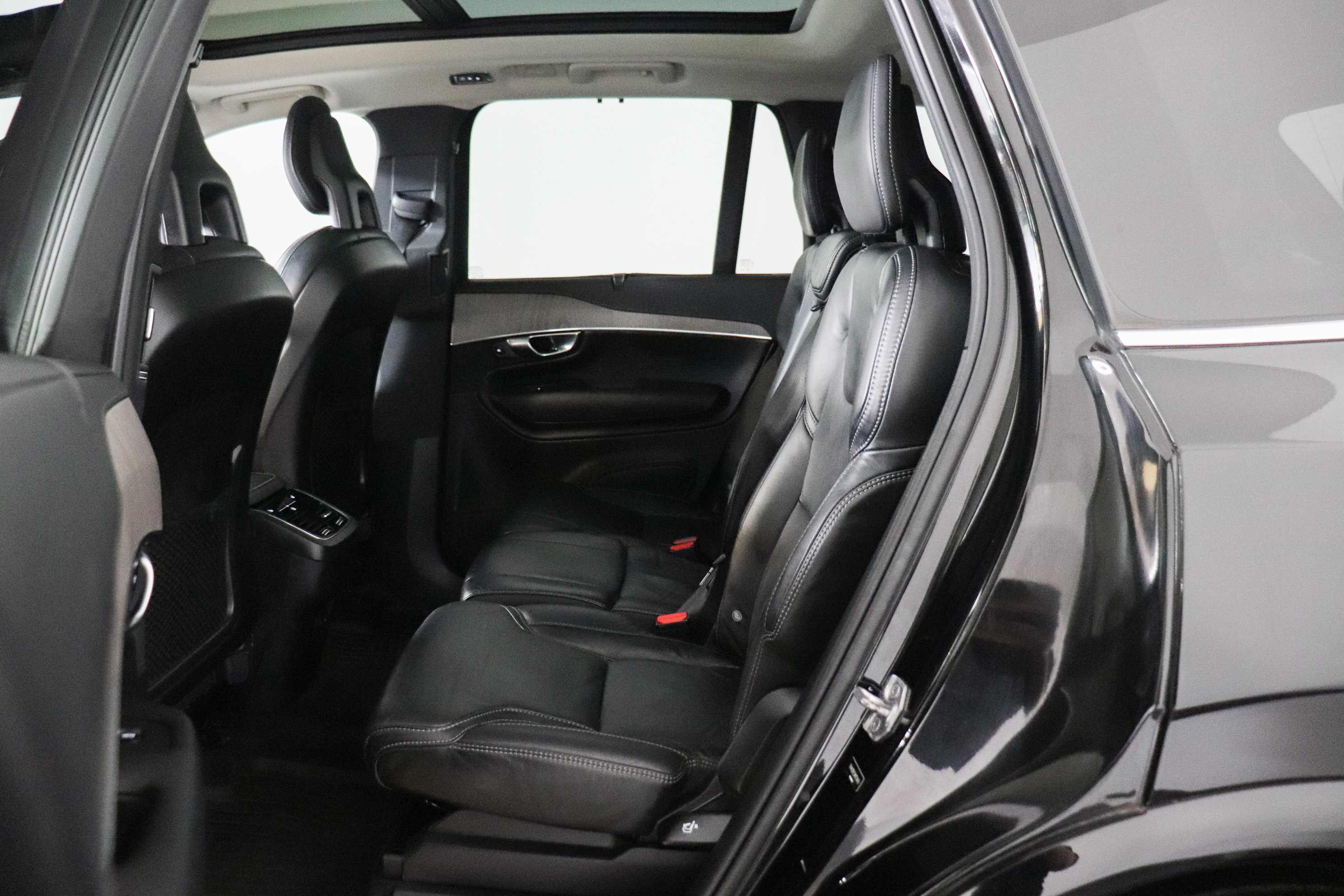 Used 2021 Volvo XC90 T6 Inscription w/ Advanced Package AWD/4WD image 19