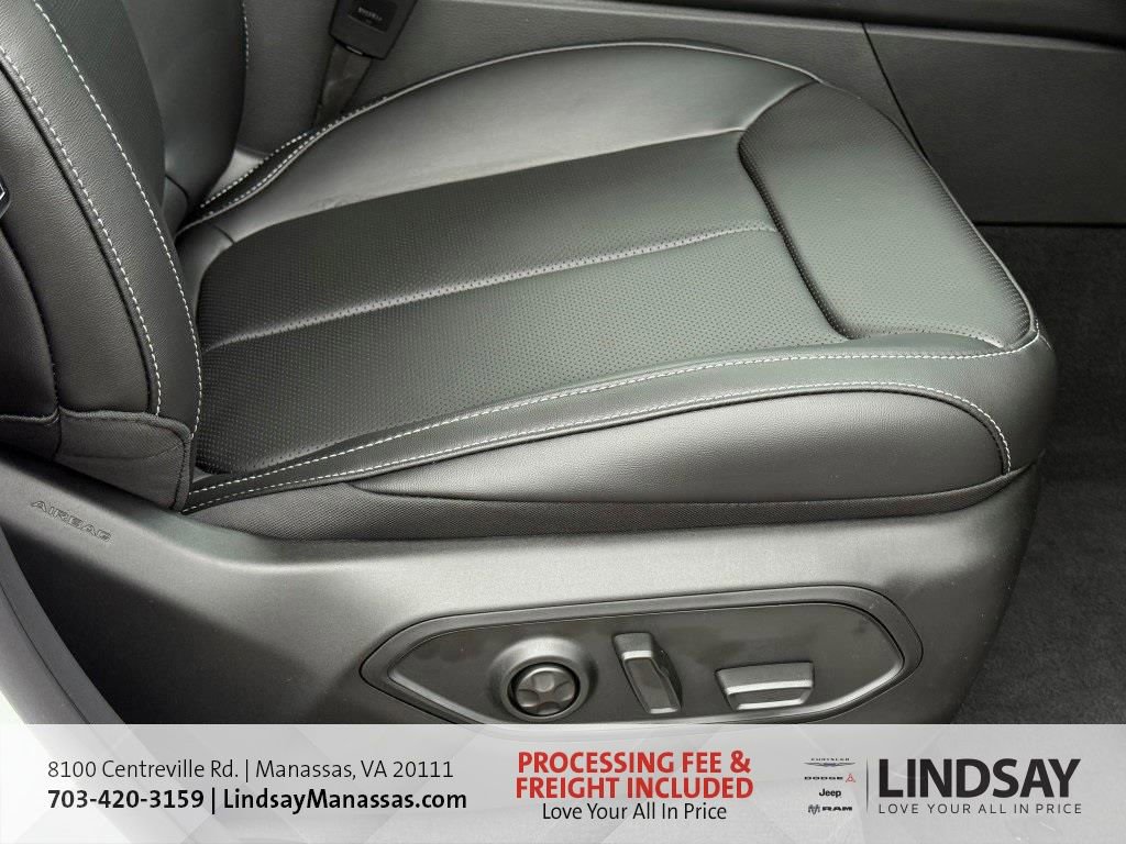 New 2025 Jeep Grand Cherokee L Limited w/ Luxury Tech Group II image 10