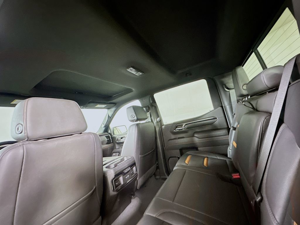 Used 2022 GMC Sierra 1500 AT4 w/ AT4 Preferred Package image 13