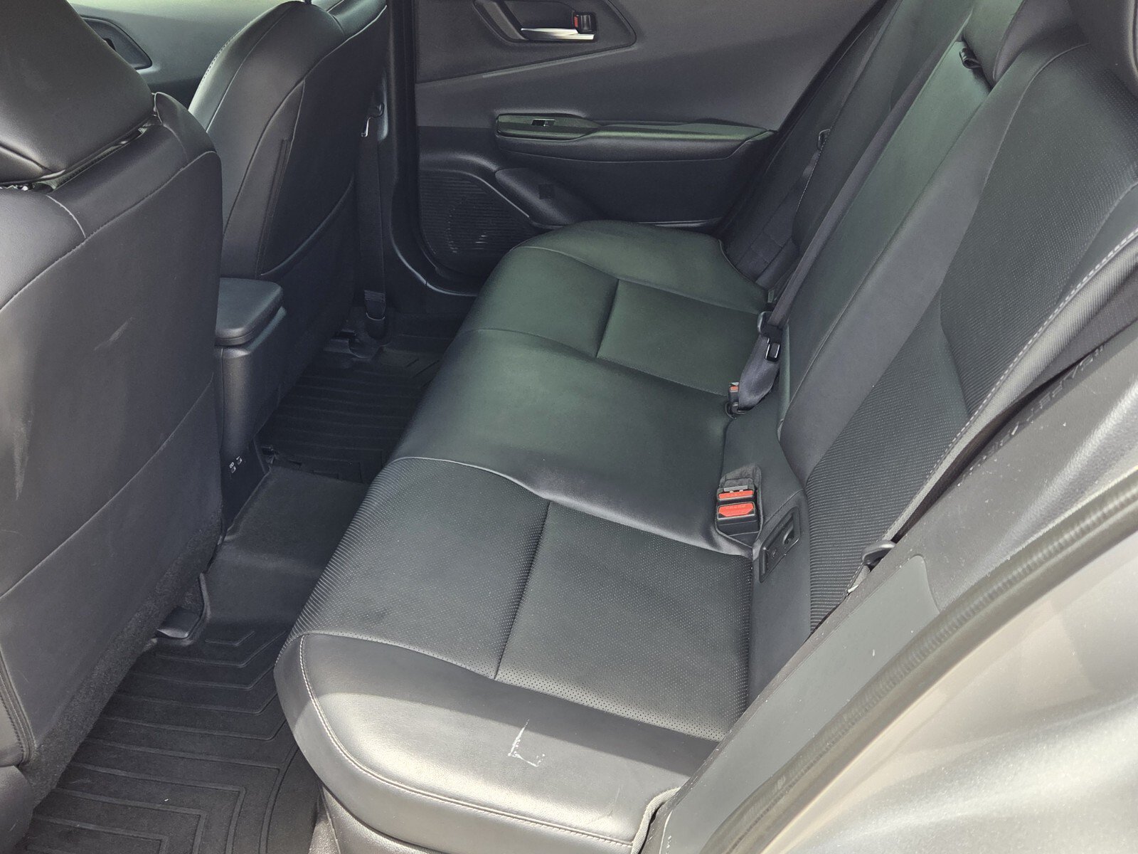 Certified 2025 Toyota Prius Limited FWD image 5