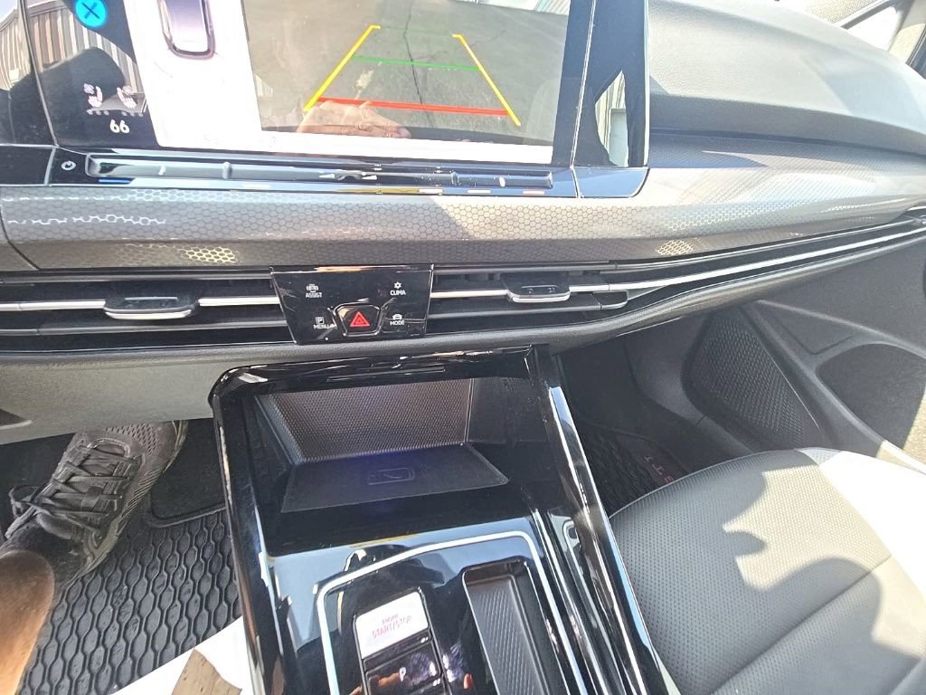 Used 2024 Volkswagen GTI SE image 20