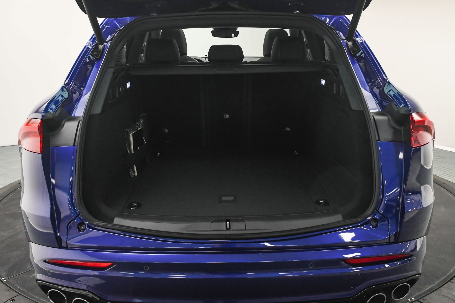 New 2025 Maserati Grecale GT image 7