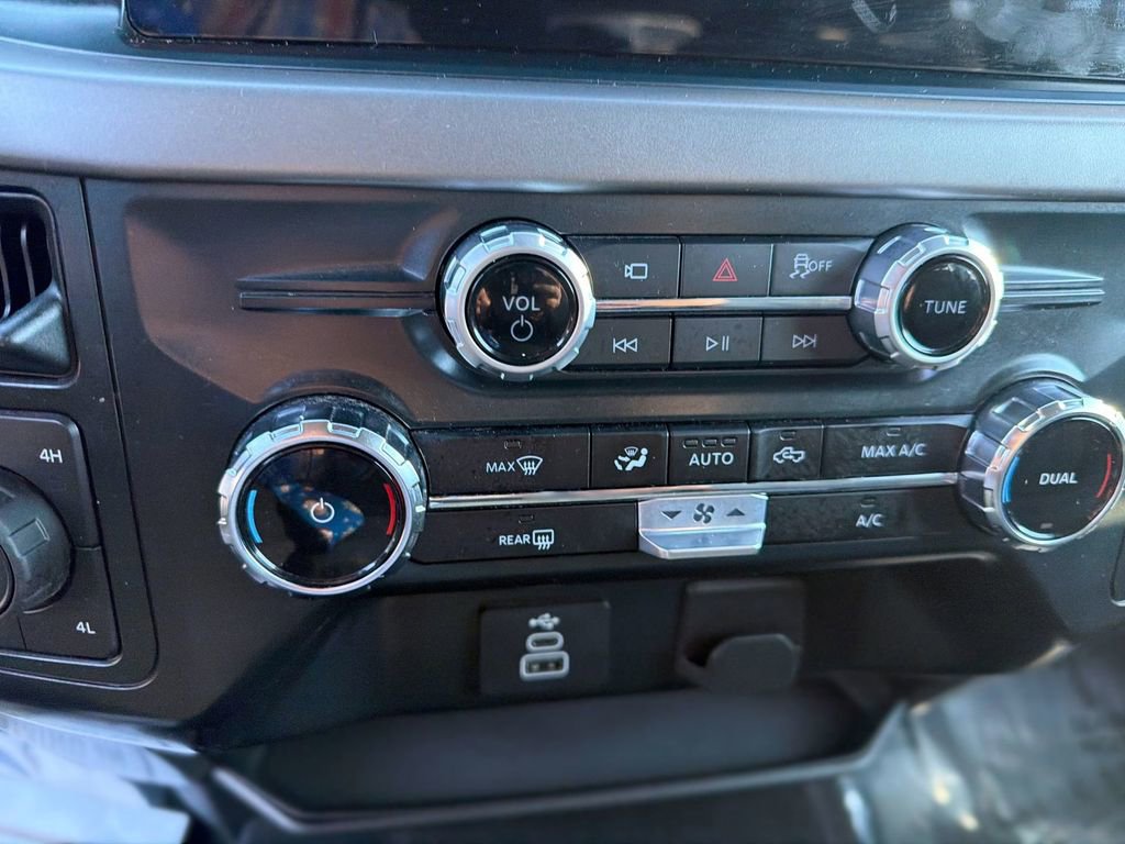 Used 2025 Ford F150 XLT w/ Equipment Group 301A Standard image 11