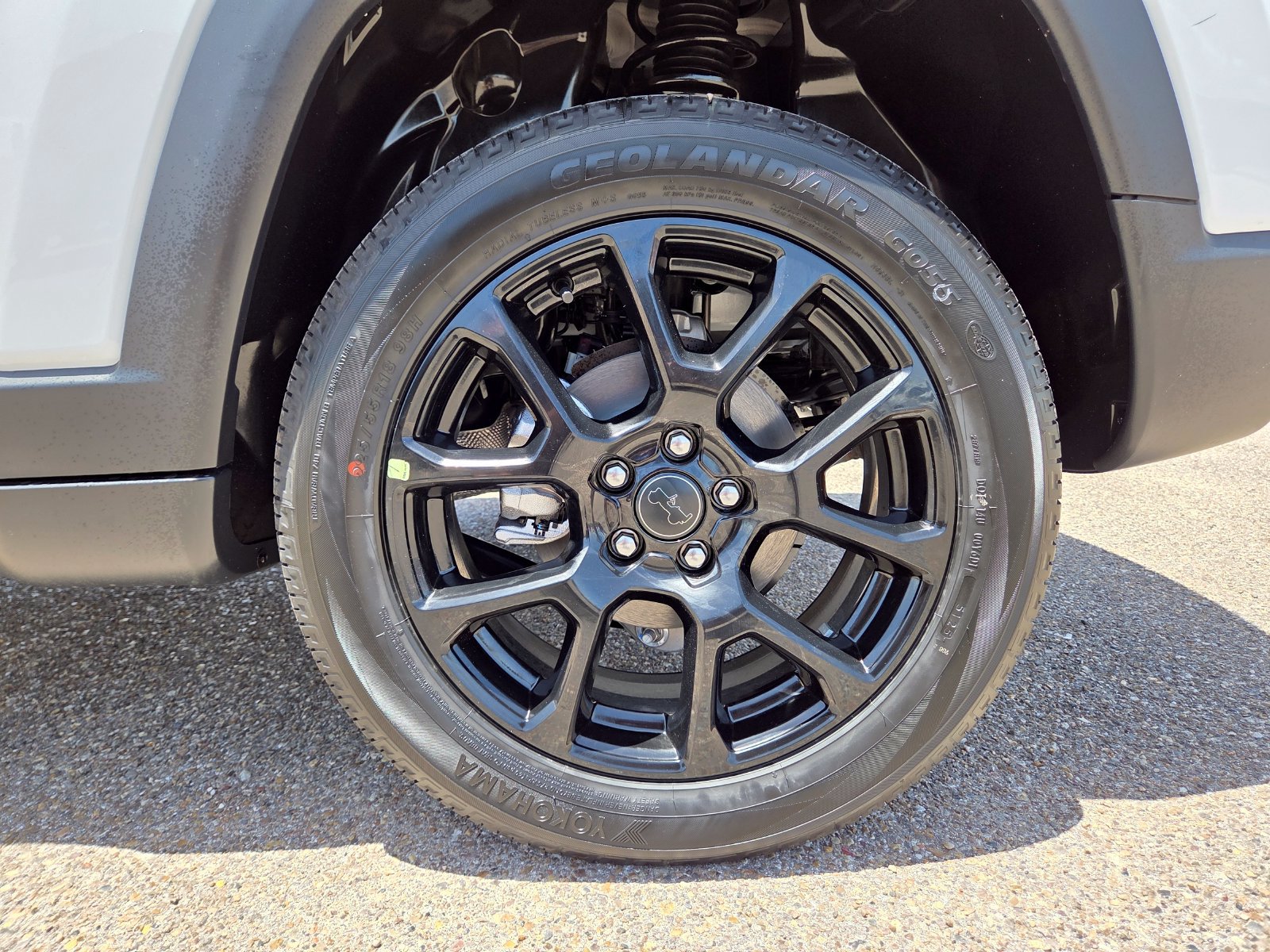 New 2026 Jeep Compass Latitude AWD/4WD image 9