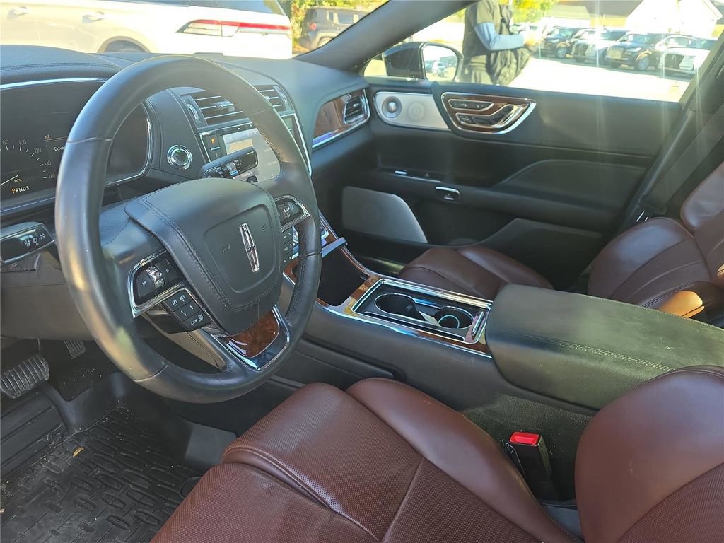 Used 2020 Lincoln Continental Reserve w/ Luxury Package image 14