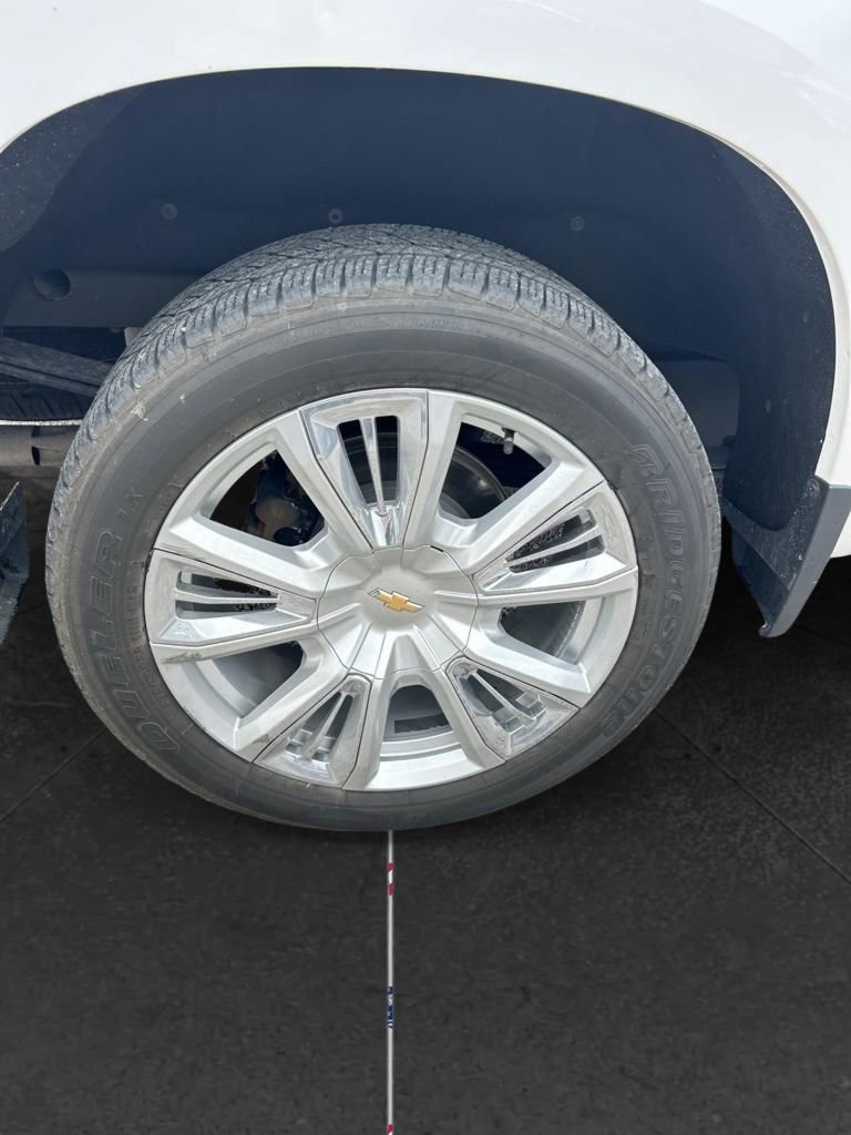 Used 2023 Chevrolet Silverado 1500 High Country image 11