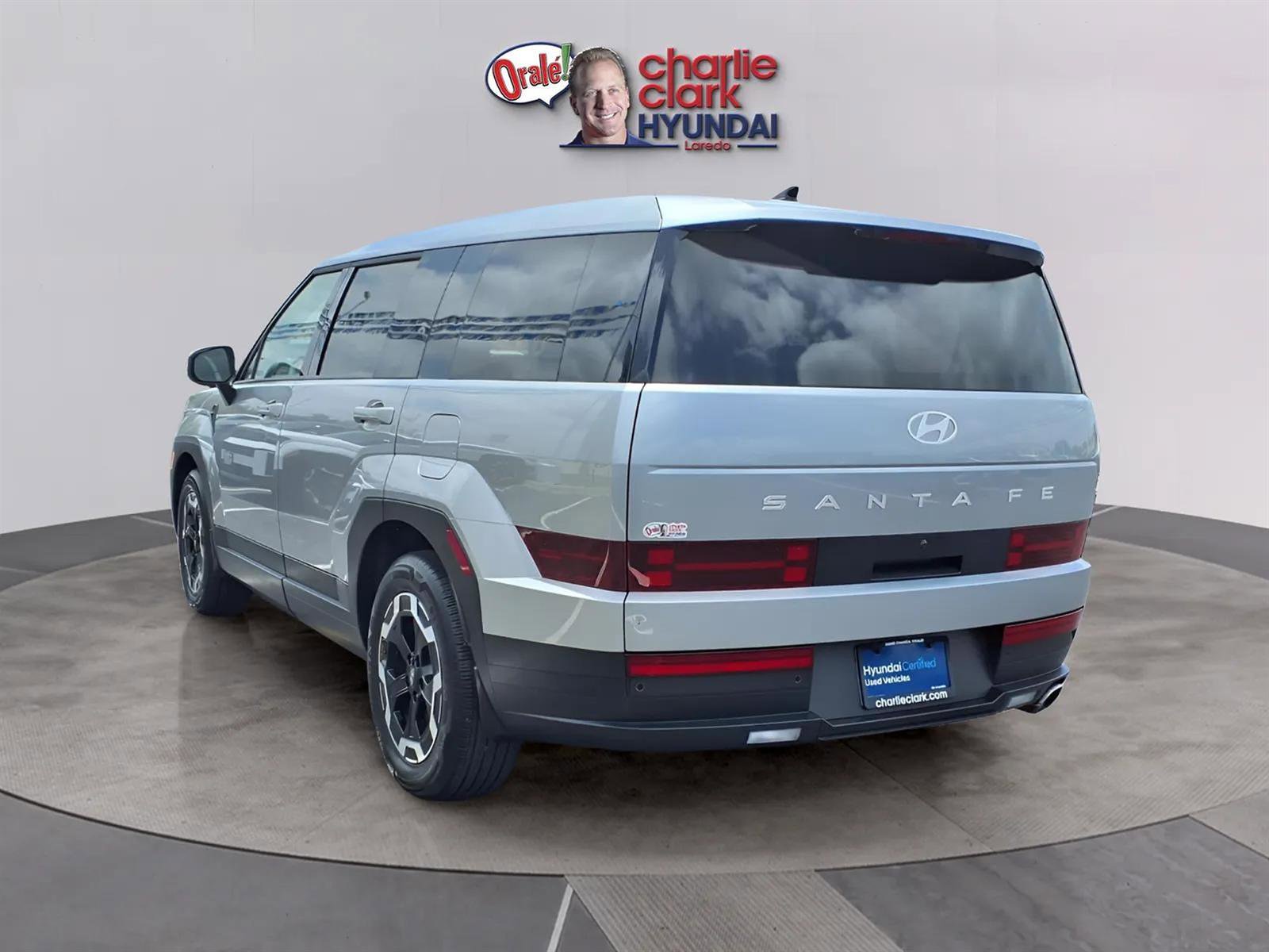 Certified 2026 Hyundai Santa Fe SE FWD image 3