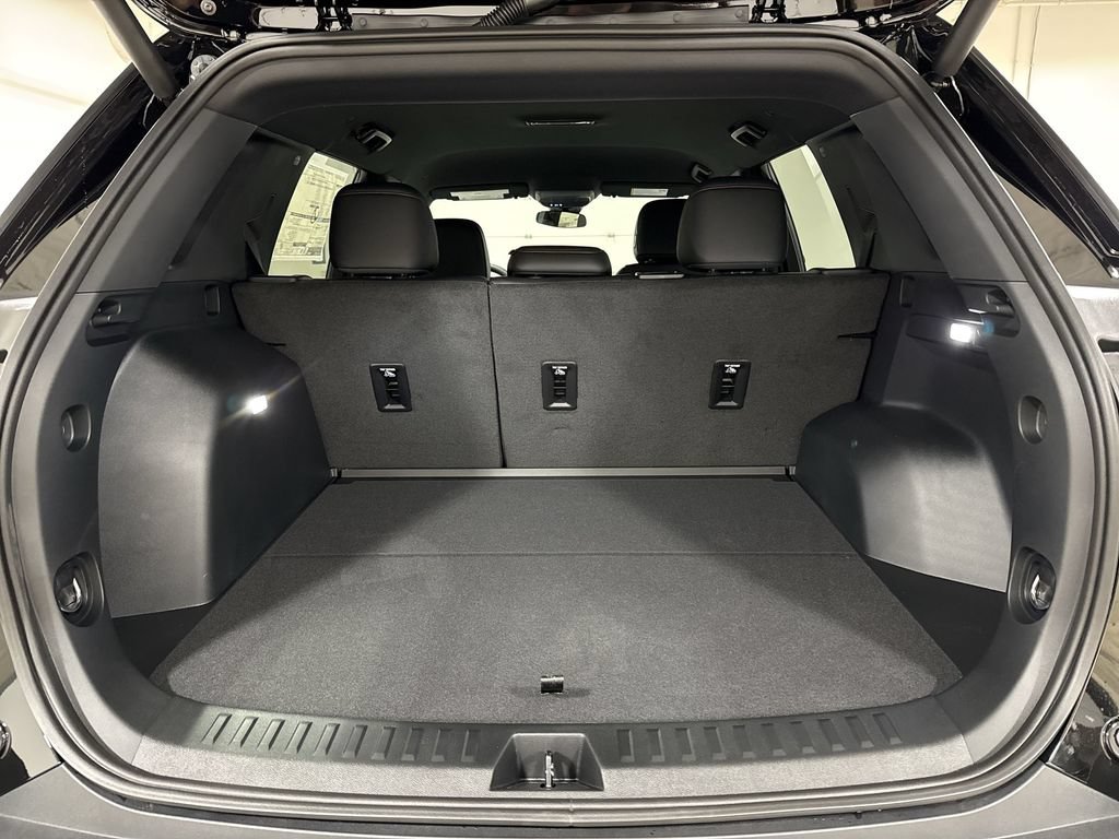 New 2027 Chevrolet Equinox RS AWD/4WD image 24