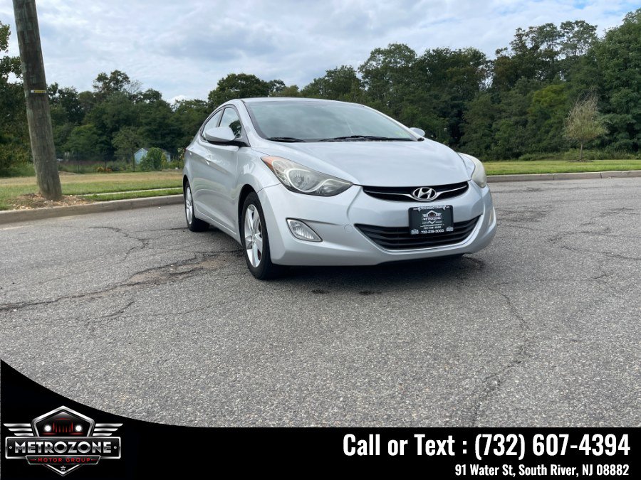 Used 2013 Hyundai Elantra GLS w/ Preferred Pkg FWD image 11