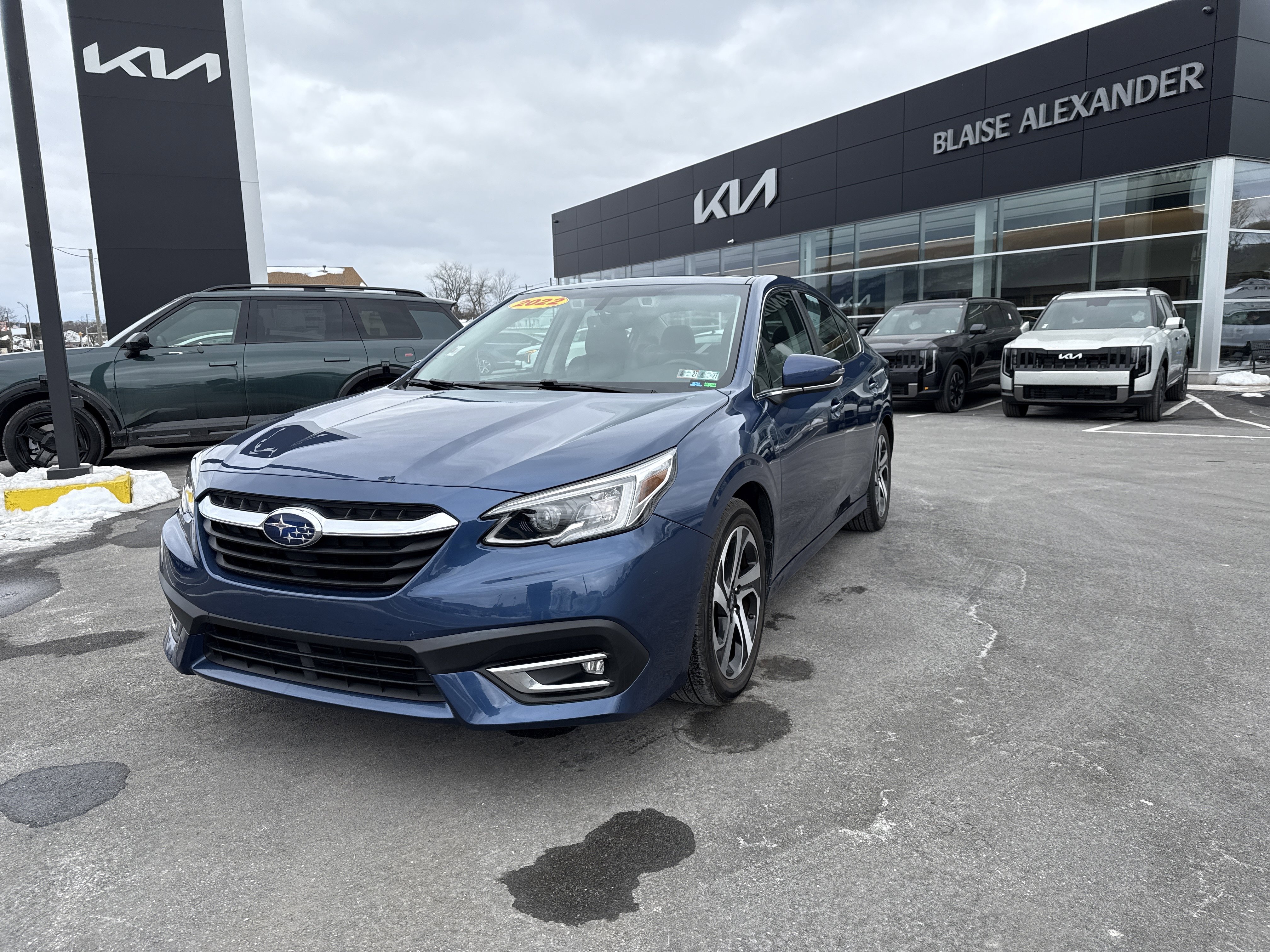 Used 2022 Subaru Legacy Limited w/ Tech Package 3 image 8