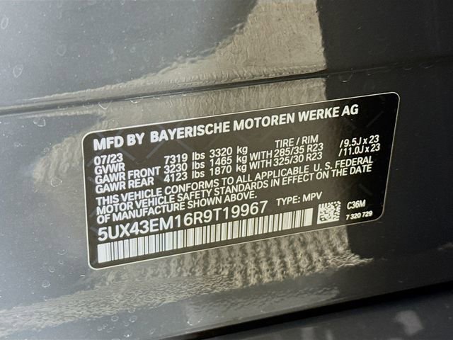 Used 2024 BMW ALPINA XB7 image 35