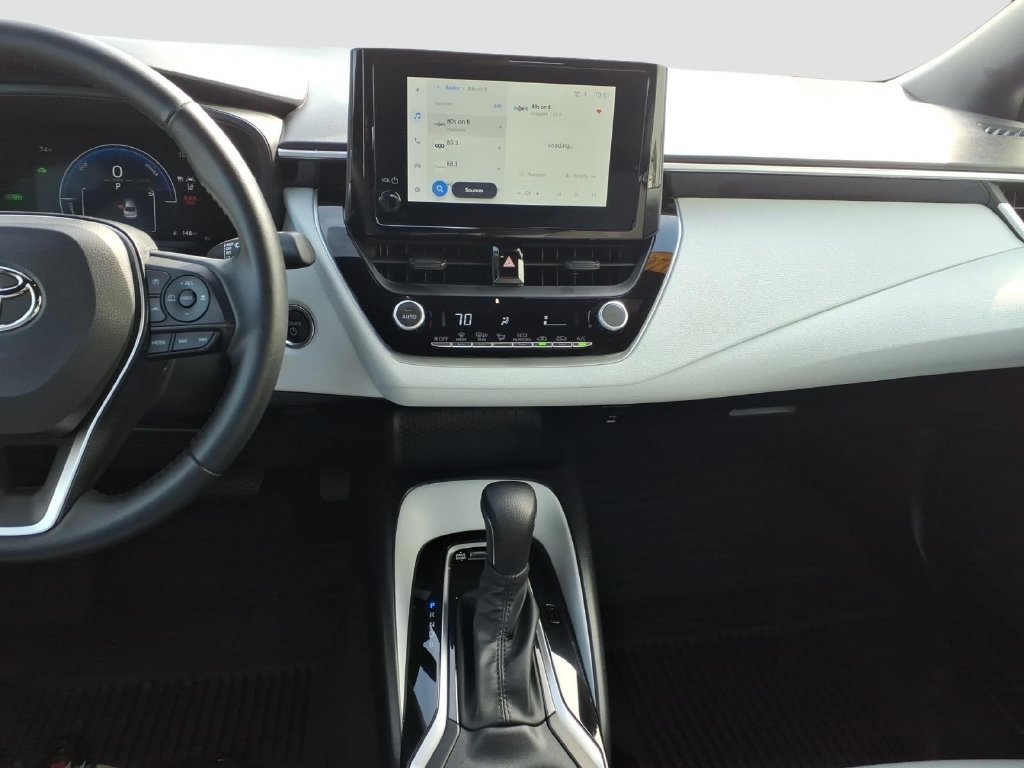 Used 2026 Toyota Corolla SE FWD image 14