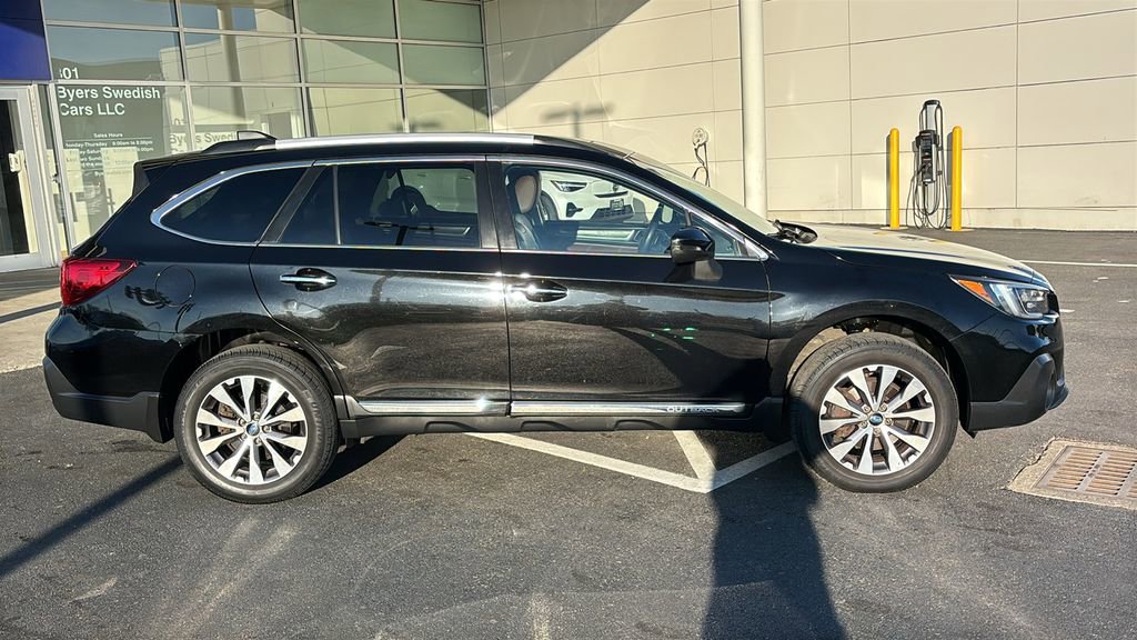 Used 2019 Subaru Outback 2.5i Touring AWD/4WD image 28