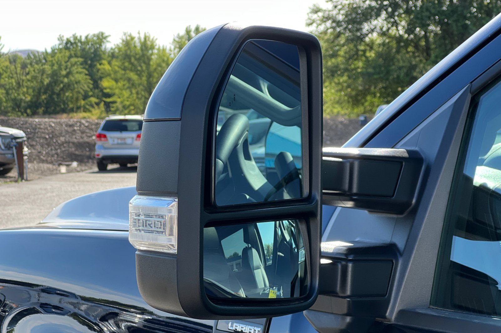 Used 2025 Ford F350 Lariat w/ Camper Package AWD/4WD image 30