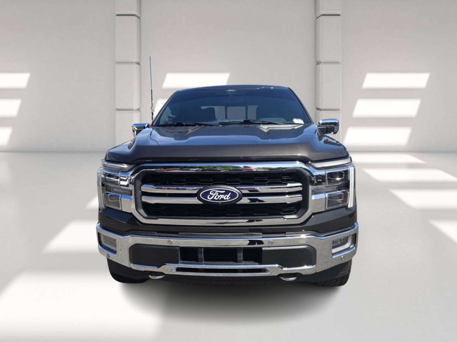 Used 2024 Ford F150 Lariat w/ FX4 Off-Road Package AWD/4WD image 2