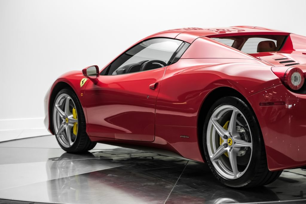 Used 2014 Ferrari 458 Spider RWD image 16
