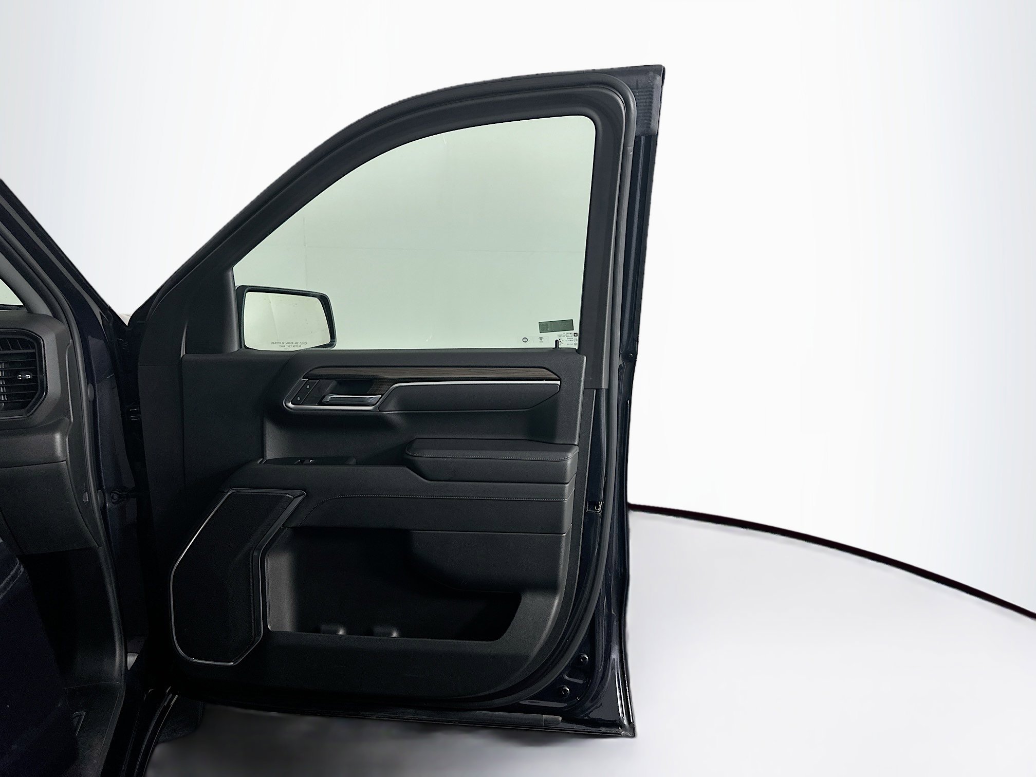 Used 2022 Chevrolet Silverado 1500 LT image 32