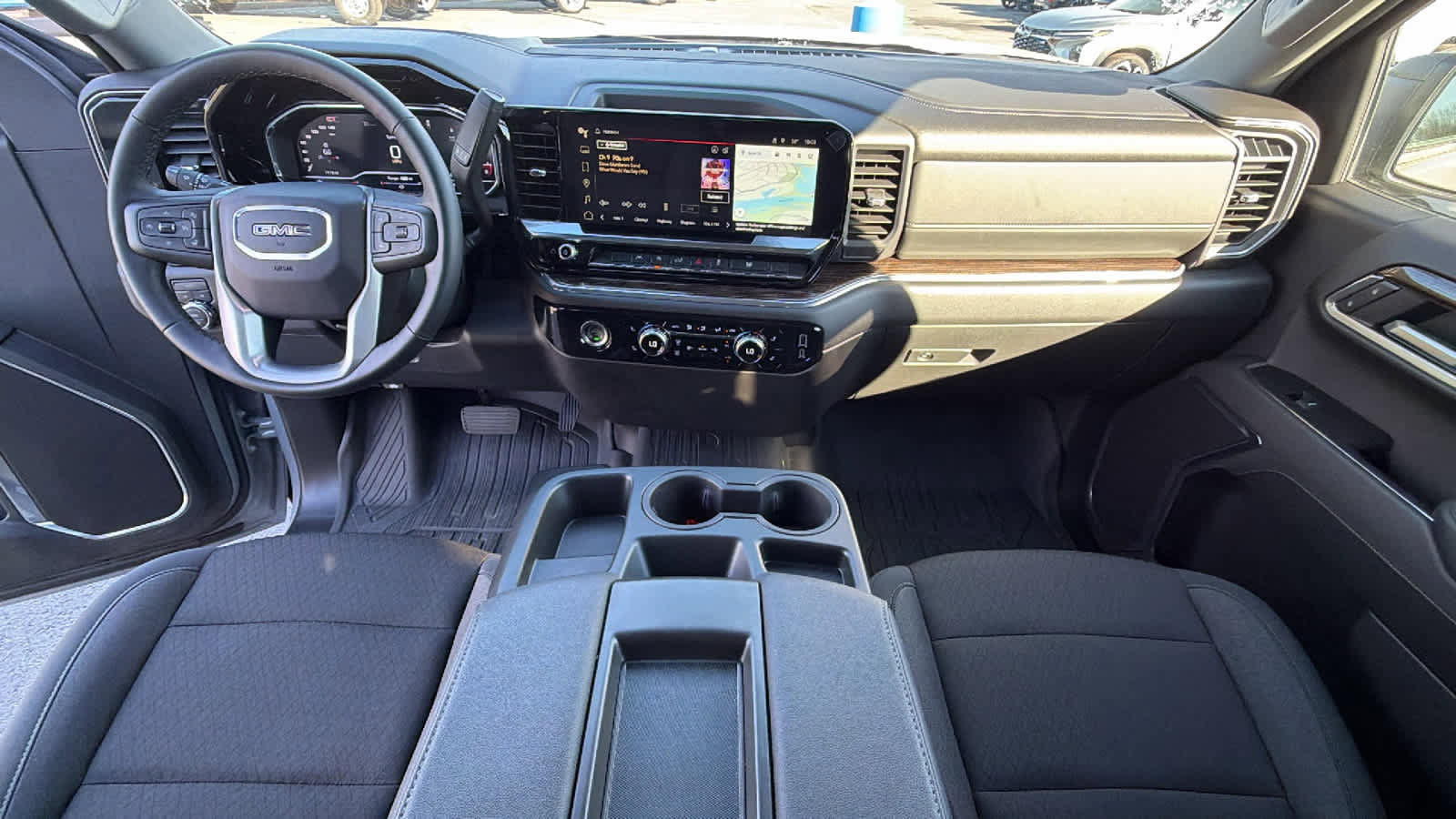 Used 2024 GMC Sierra 1500 Elevation w/ LPO, Elevation Black Package image 26