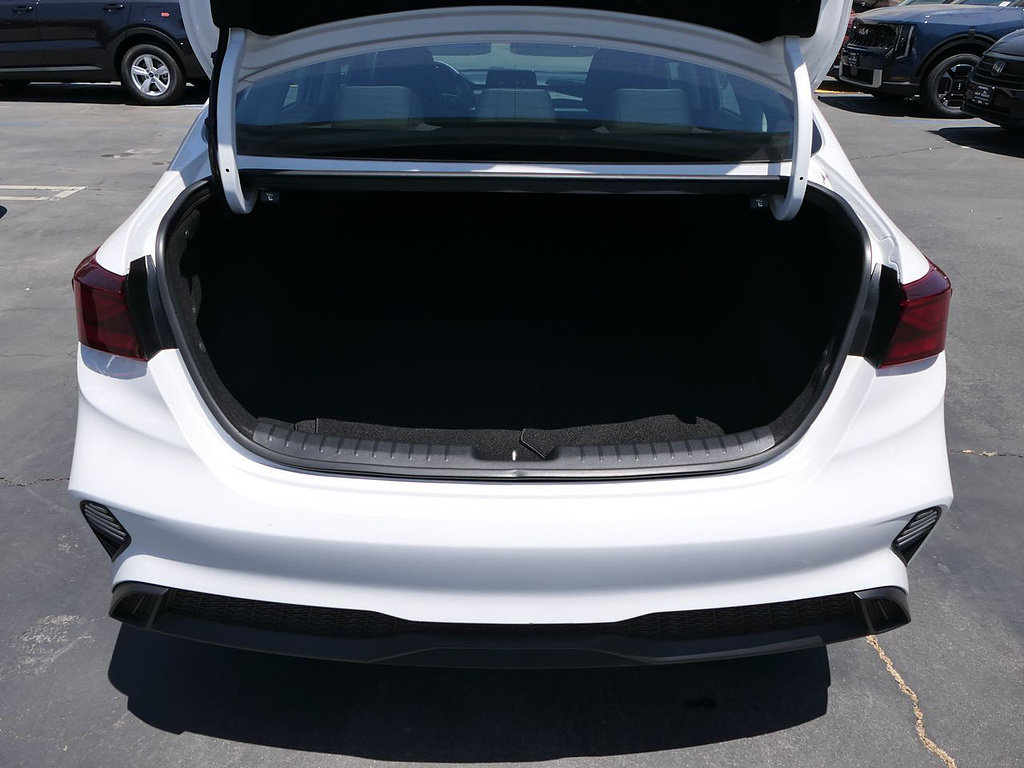 Used 2023 Kia Forte LXS w/ LXS Technology Package FWD image 22