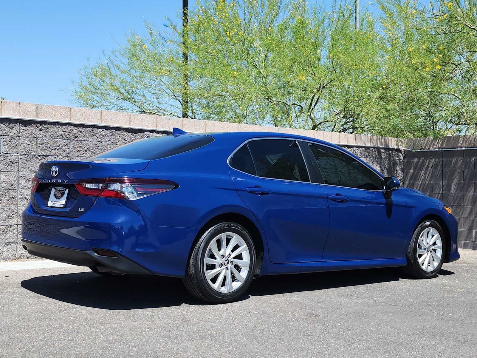 Used 2023 Toyota Camry LE w/ Convenience Package FWD image 8