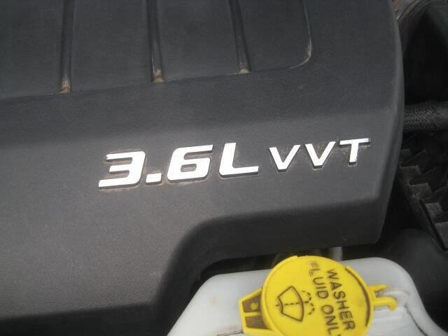 Used 2014 Dodge Journey SXT image 34