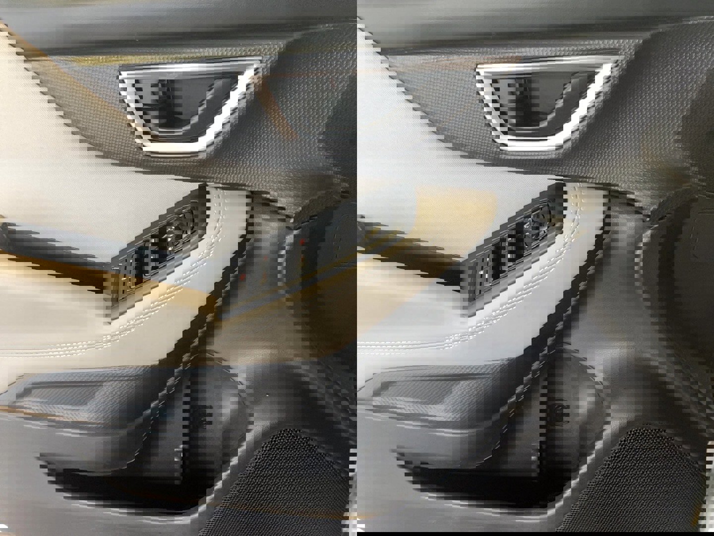 Used 2020 Subaru Forester w/ Alloy Wheel Package image 12