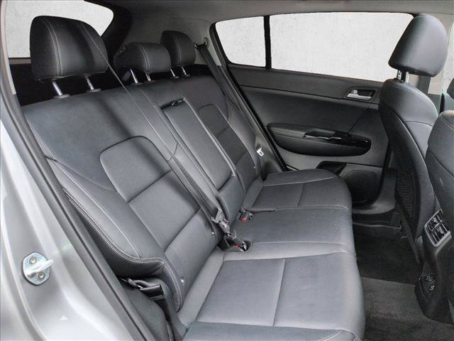 Used 2020 Kia Sportage EX w/ EX Technology Package FWD image 22