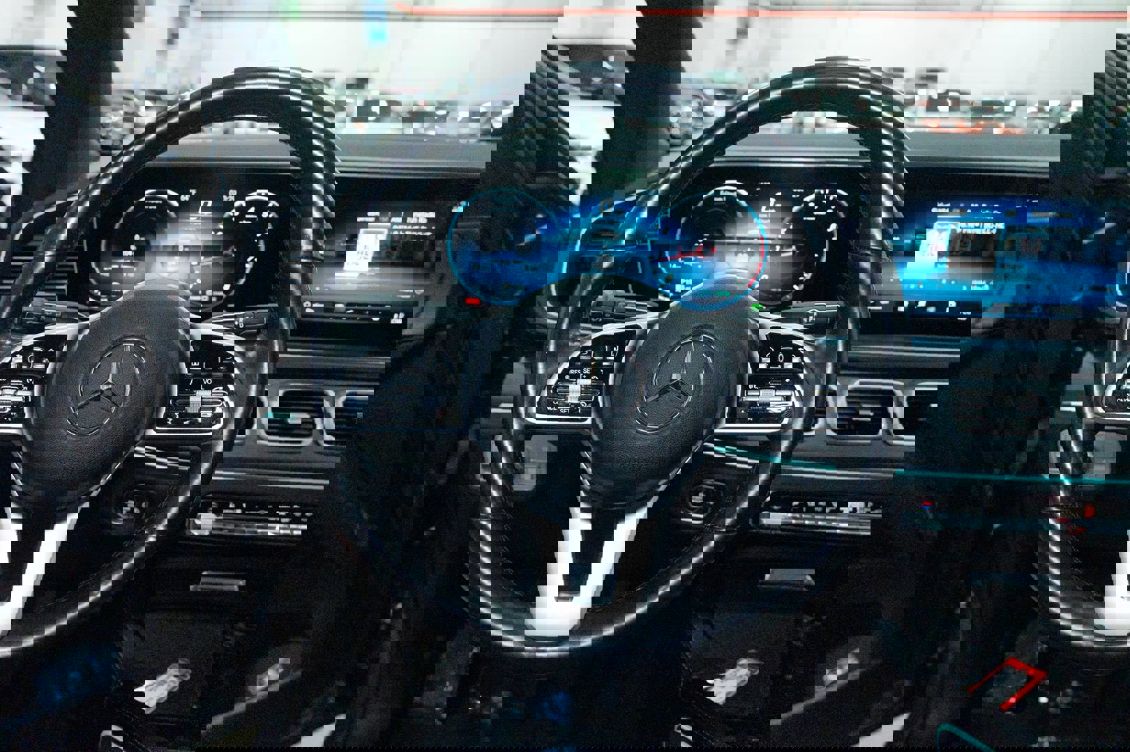 Used 2020 Mercedes-Benz GLS 450 4MATIC w/ Convenience Package image 42