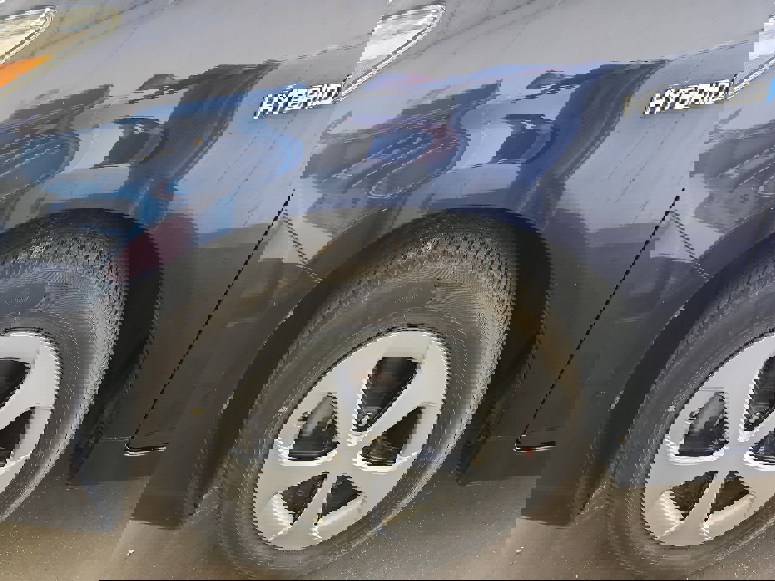 Used 2014 Toyota Prius Two FWD image 22